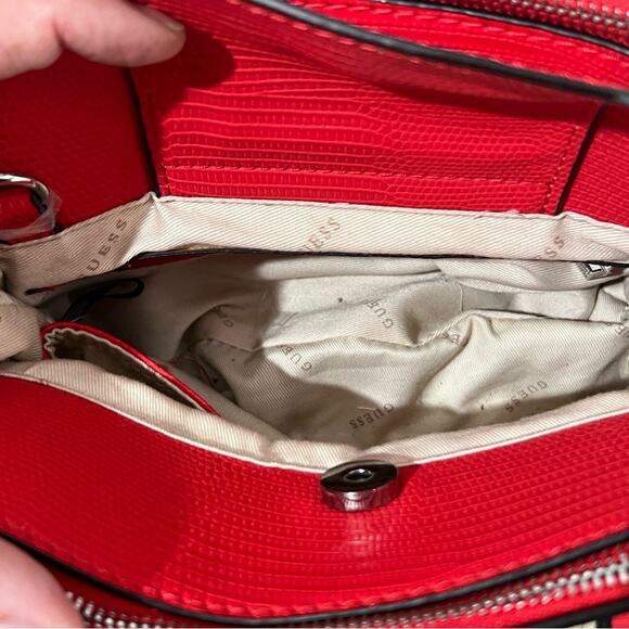 GUESS Red Handbag - Picture 11 of 16